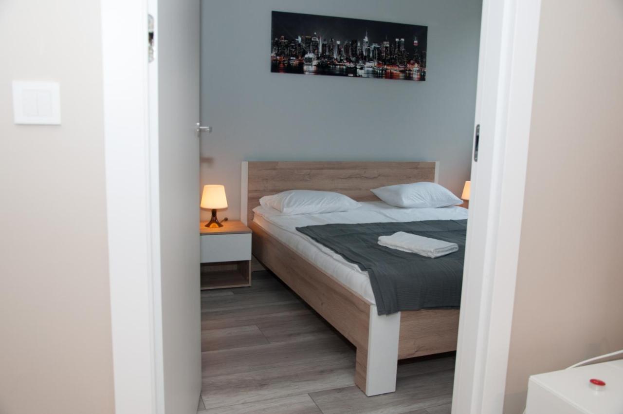 Apartament Cybernetyki Mokotow 바르샤바 외부 사진